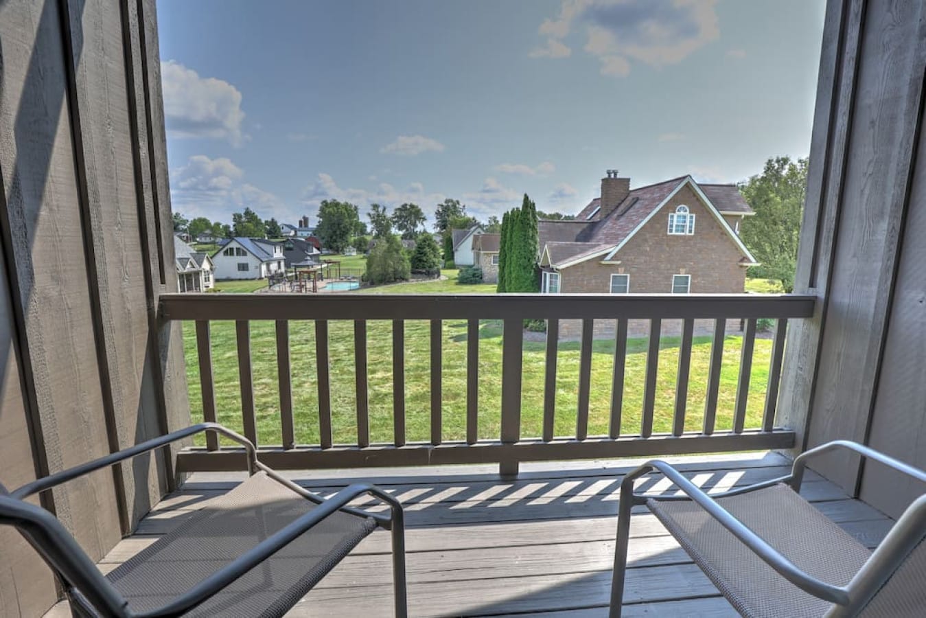 The peaceful grounds at Premier Cottages in Ohio's Amish Country